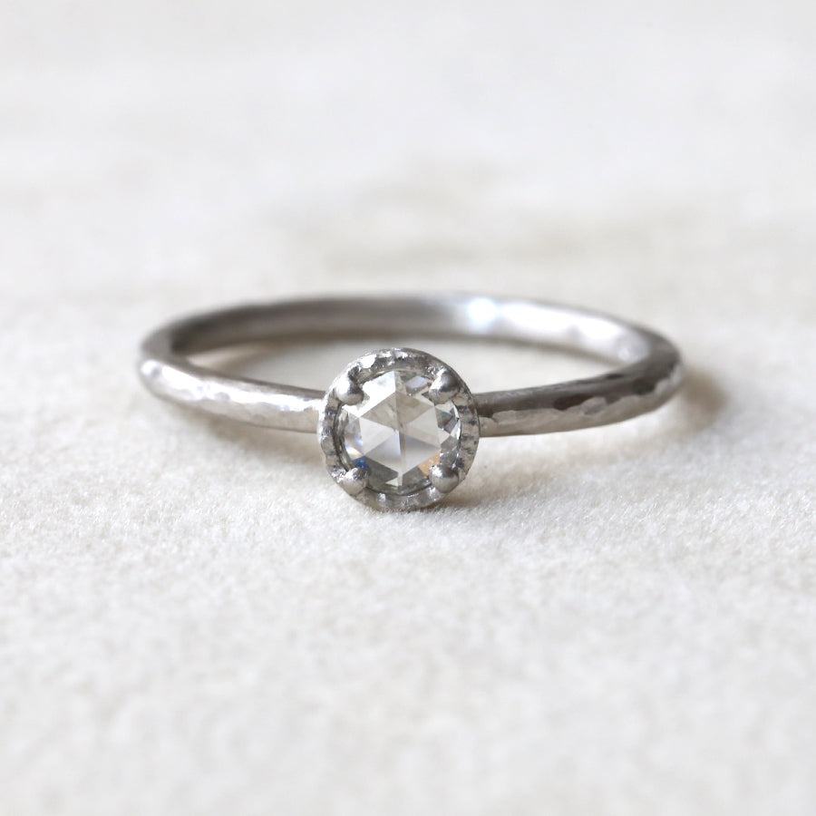 0.21ct colorless diamond ring