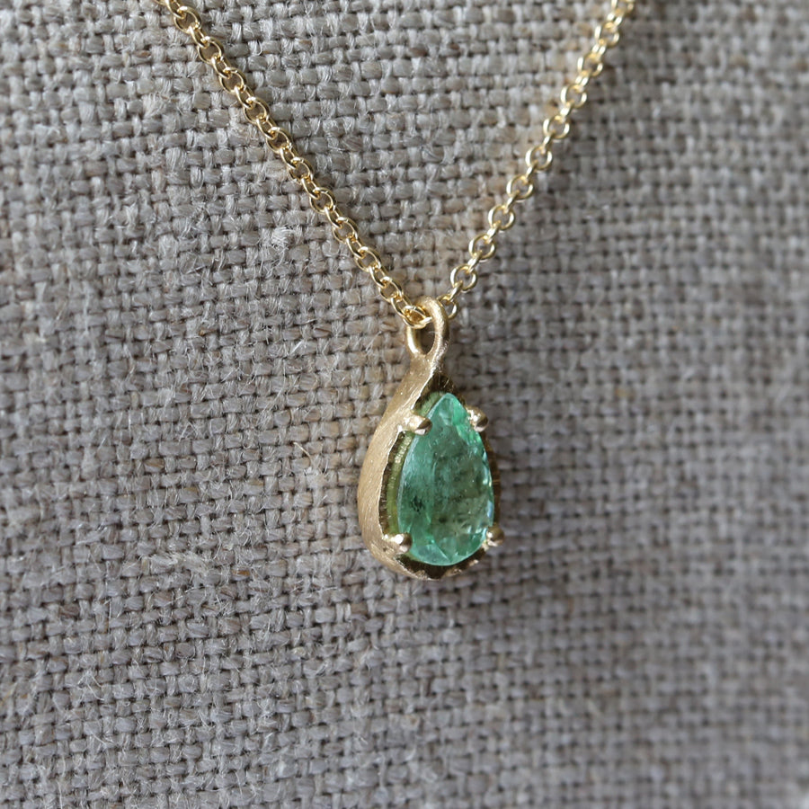 0.51ct Paraiba tourmaline necklace