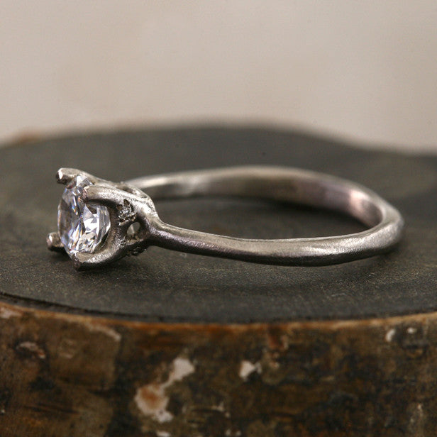 Organic prong ring / 0.5ct