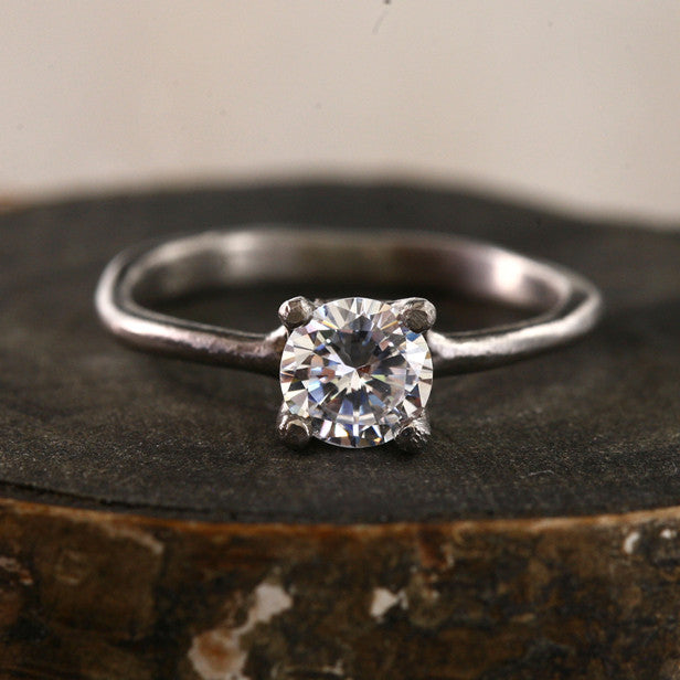 Organic prong ring / 0.5ct