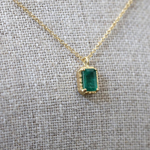 0.48ct Emerald necklace