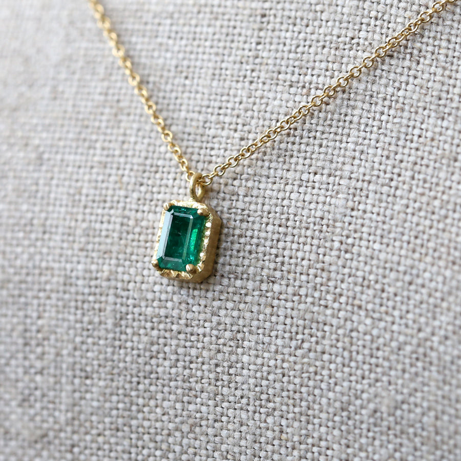 0.60ct Emerald necklace – Yasuko Azuma Jewelry