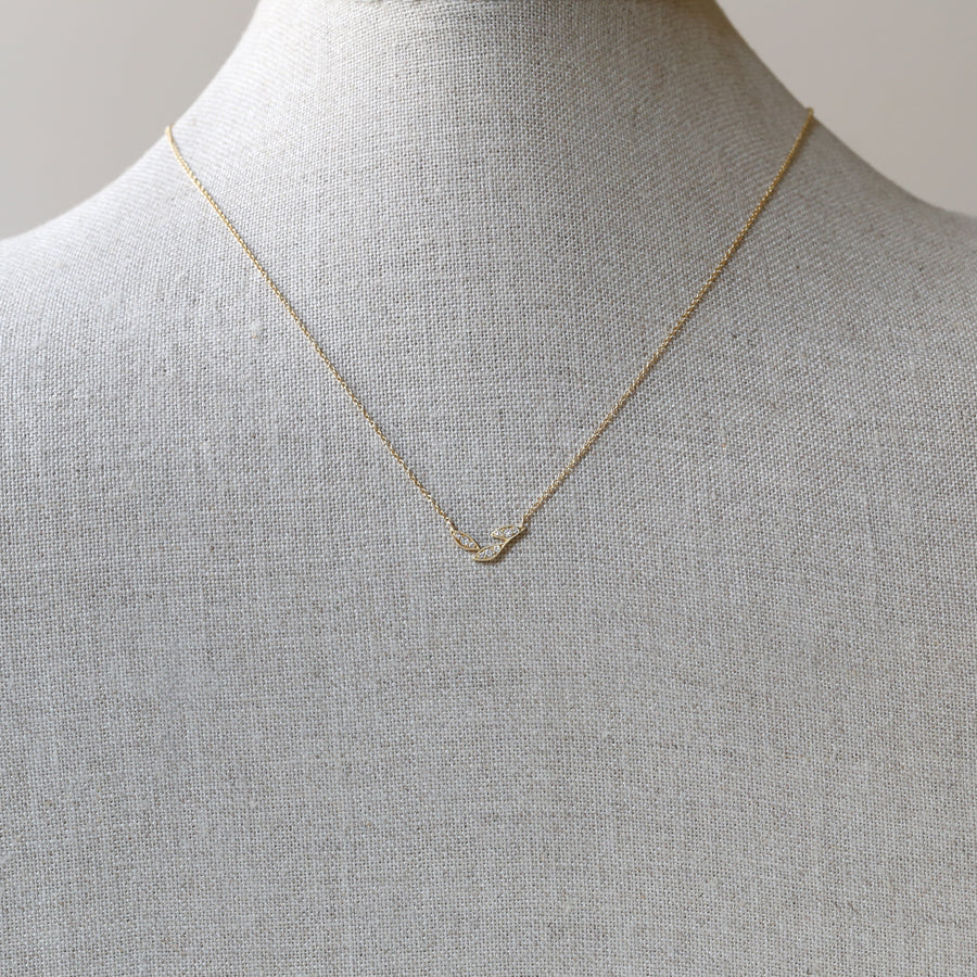 3-leaf curve necklace