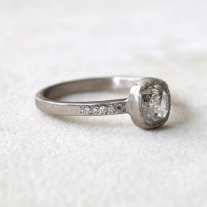 0.91ct grey diamond ring