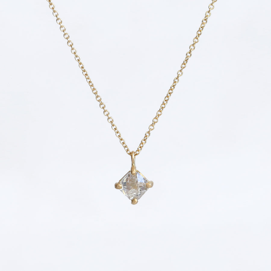 0.93ct grey diamond necklace