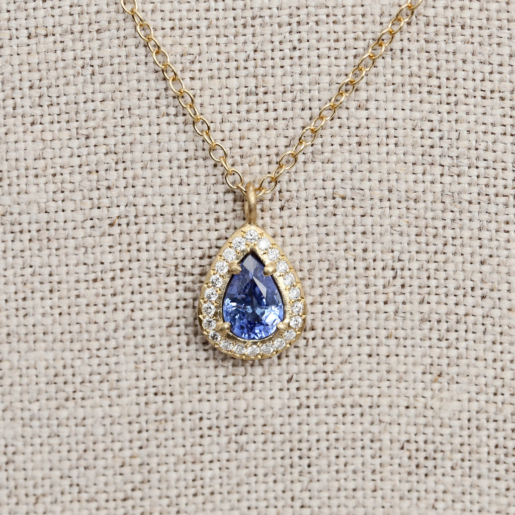0.77ct Blue Sapphire necklace