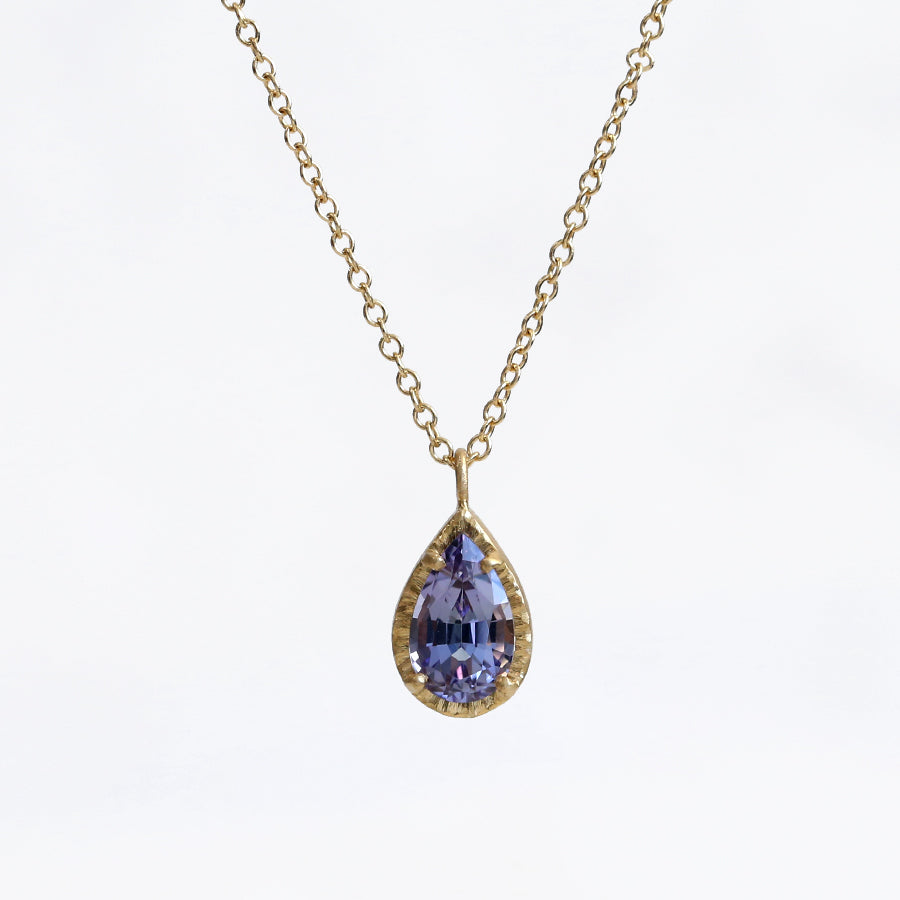 1.72ct Tanzanite necklace