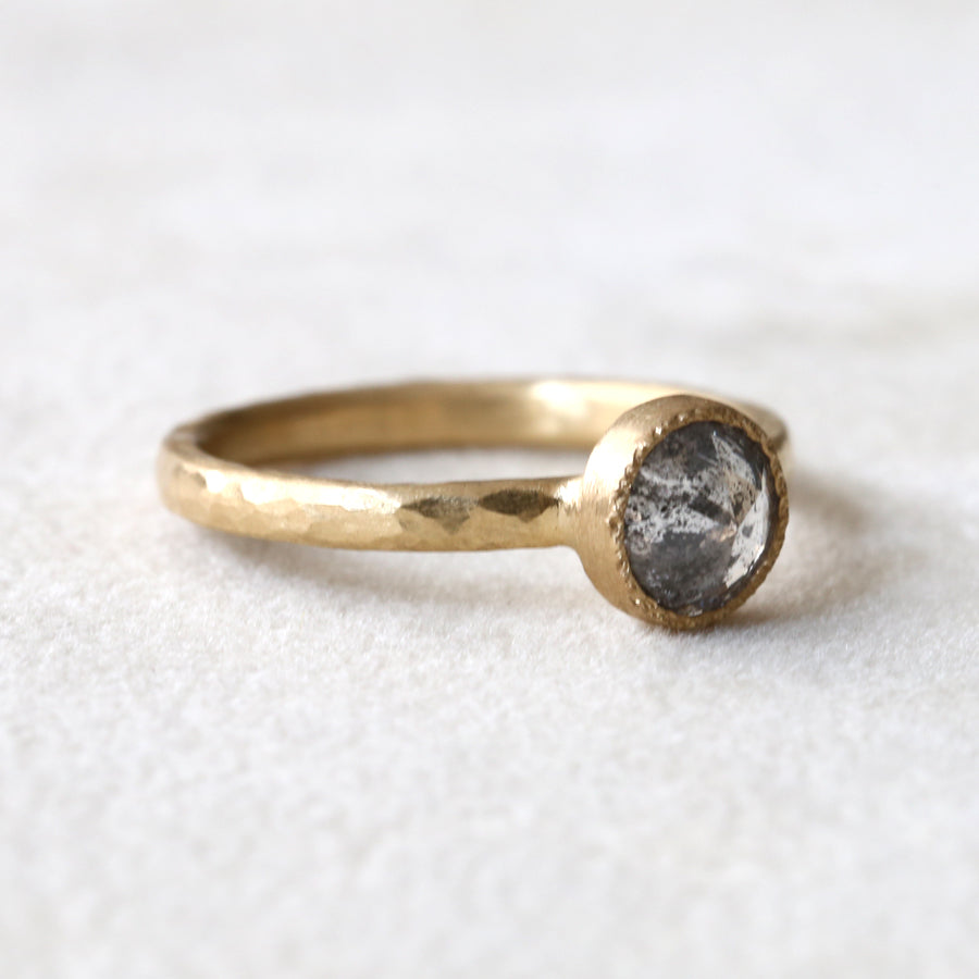 0.92ct Salt & Pepper diamond ring