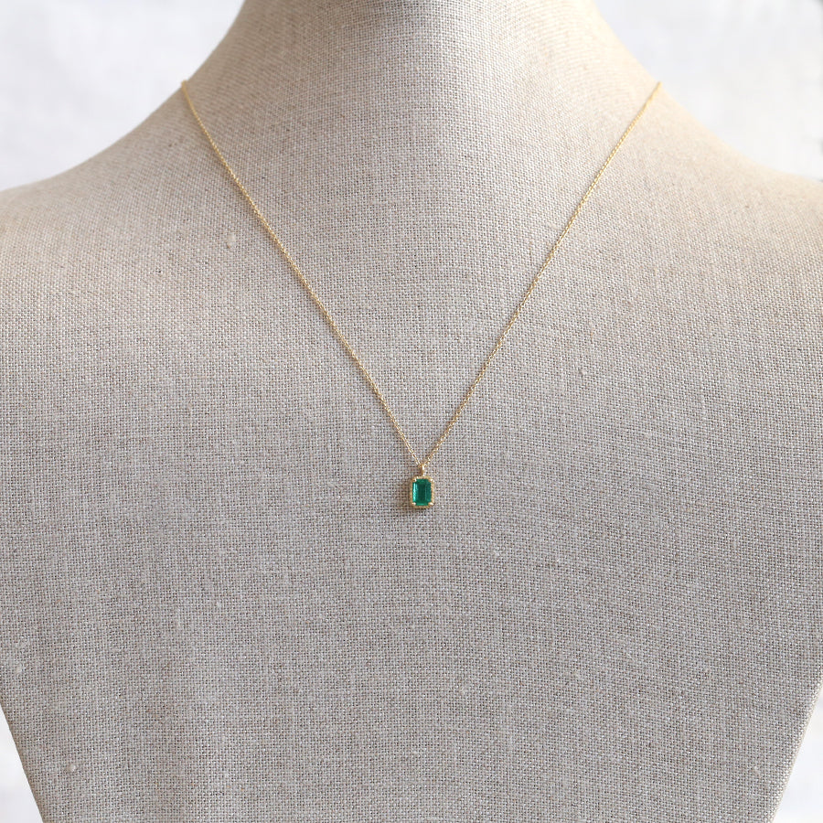 0.48ct Colombian Emerald necklace