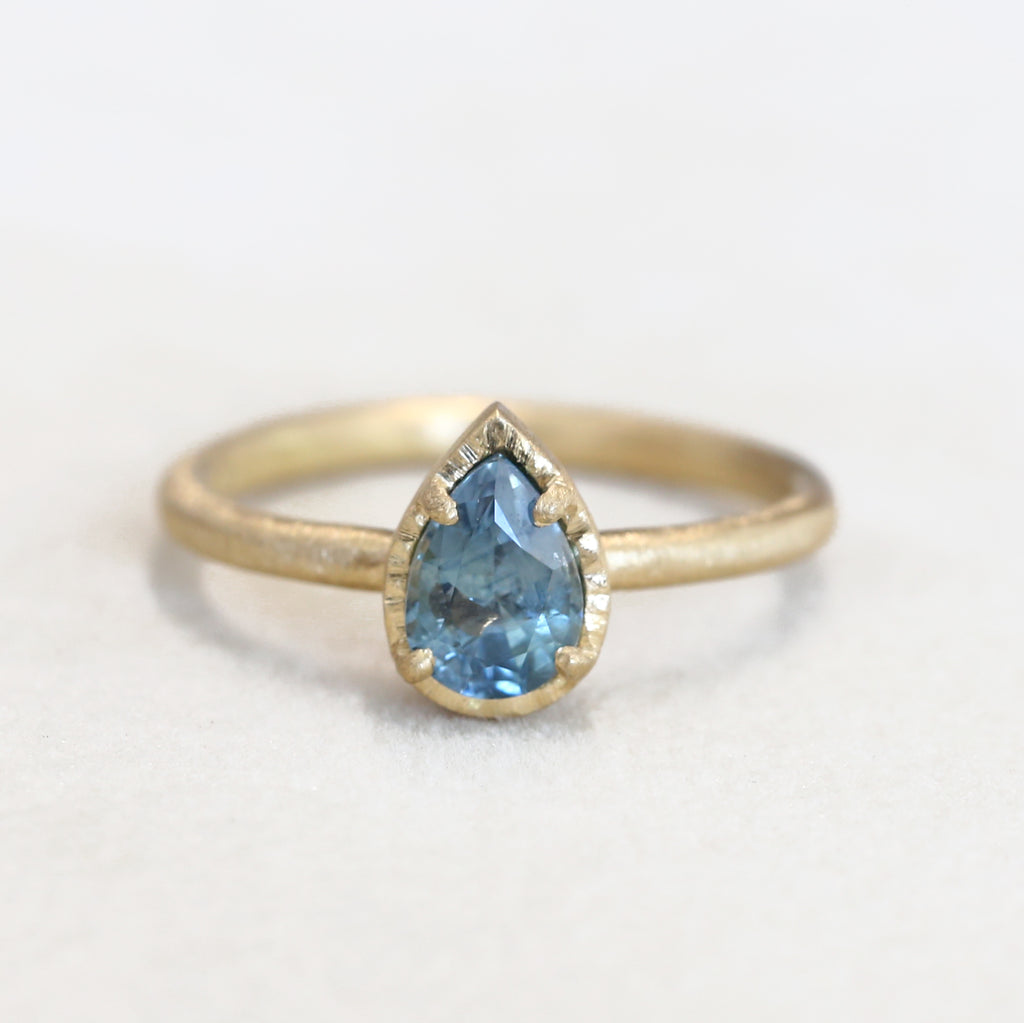 0.99ct Montana Sapphire ring