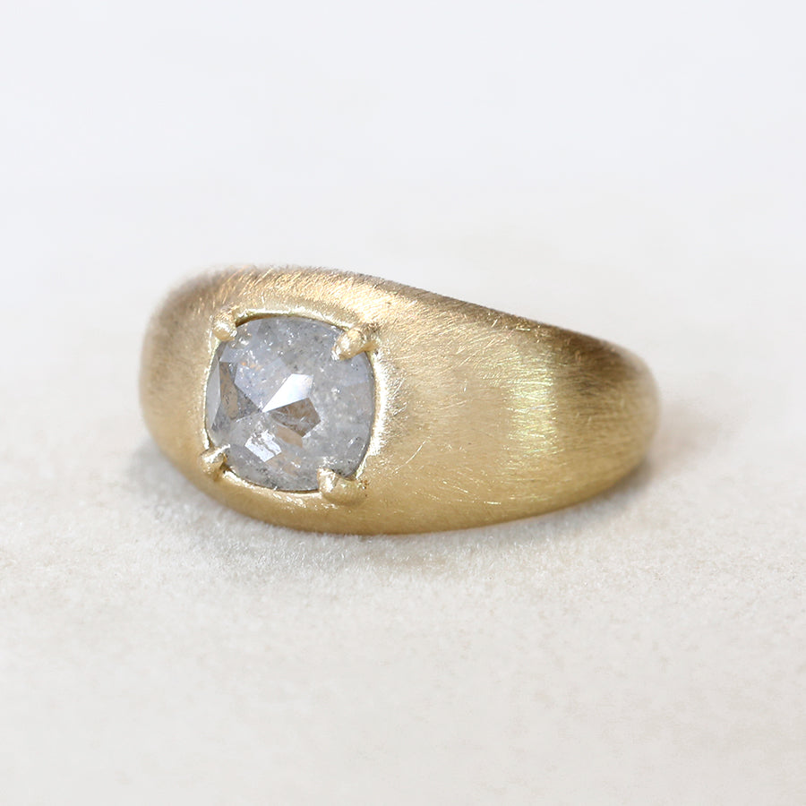 1.31ct grey diamond Zen ring