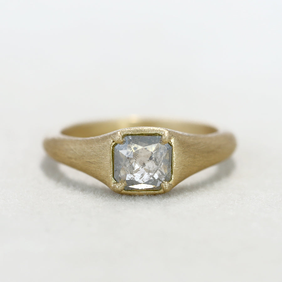 0.61ct grey diamond Zen ring