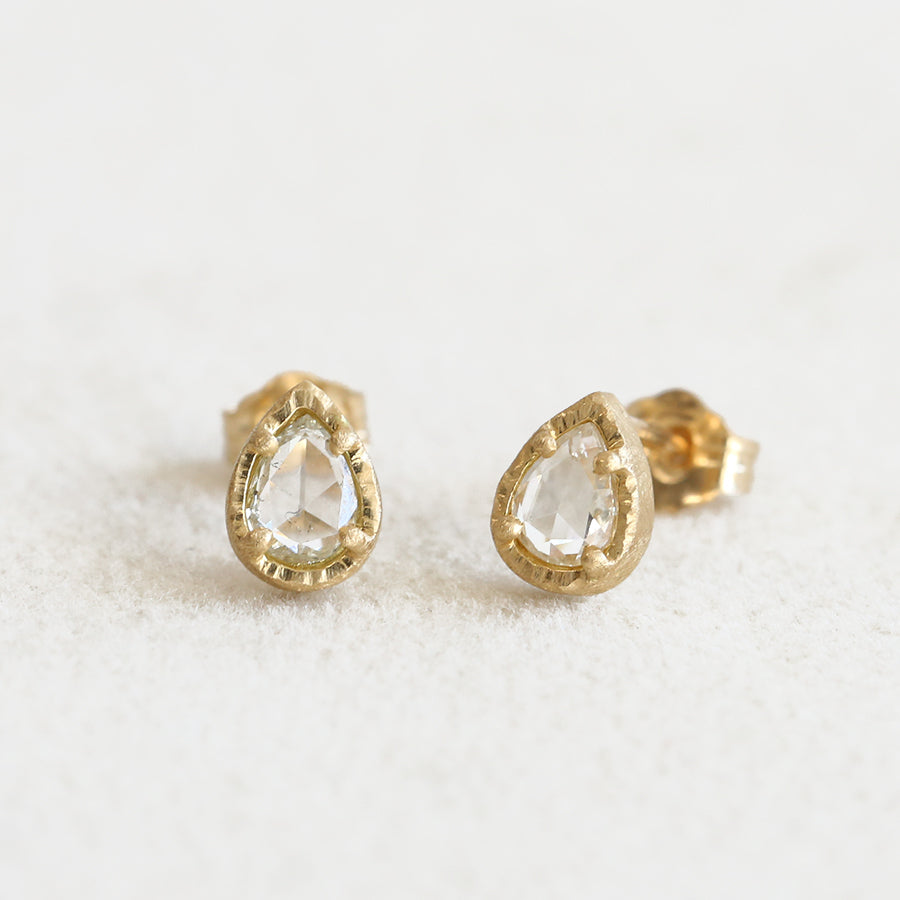 0.37ct Near Colorless diamond studs