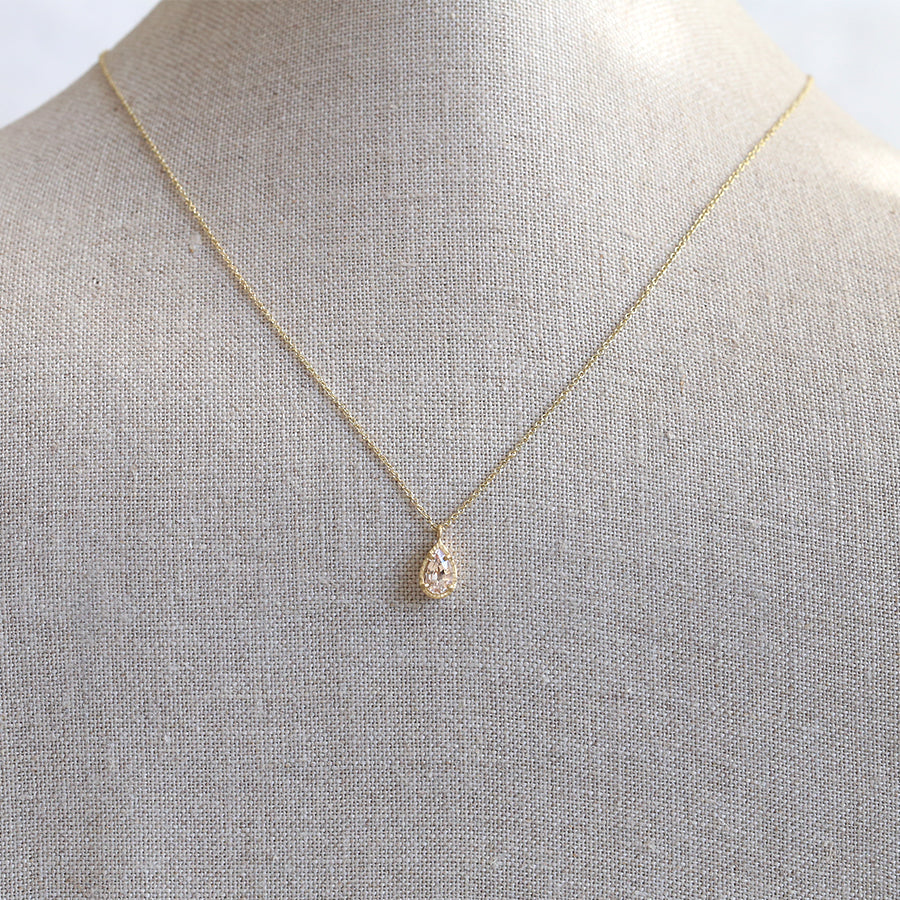 0.80ct Morganite necklace