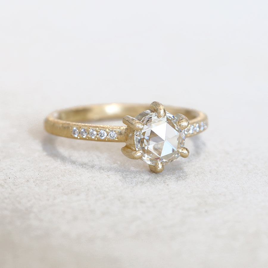 0.85ct Colorless rose cut diamond ring
