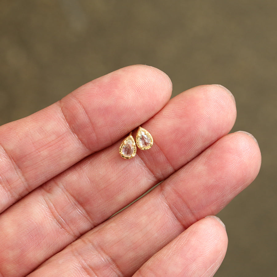 0.39ct Near Colorless diamond studs