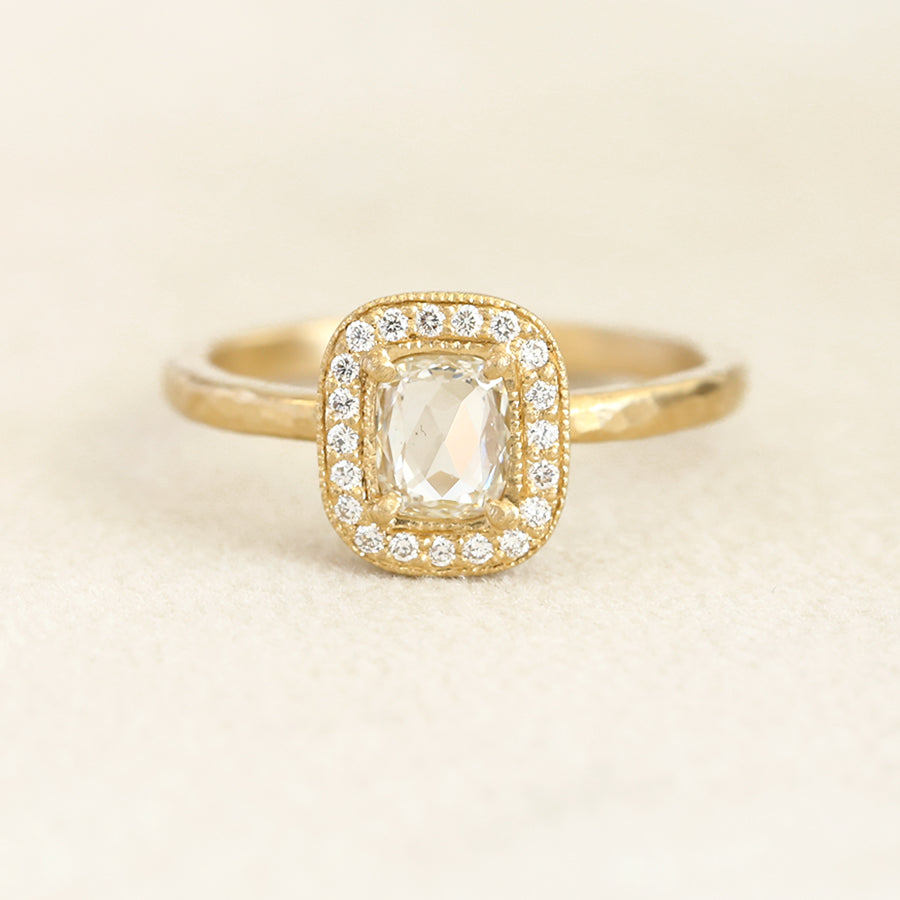 0.36ct Colorless diamond halo ring