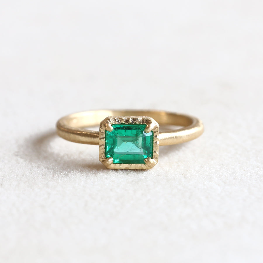 0.63ct emerald ring