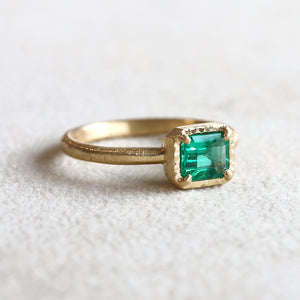 0.63ct emerald ring