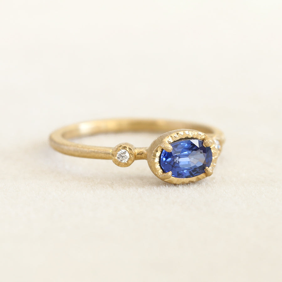 0.72ct Blue Sapphire Muguet ring