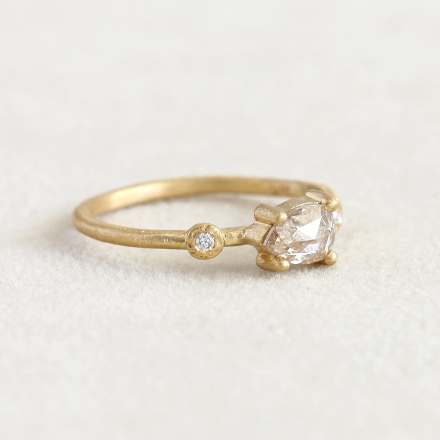 0.39ct Grey diamond Muguet ring