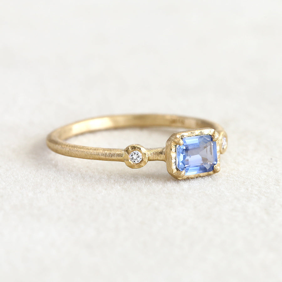 0.46ct blue sapphire Muguet ring