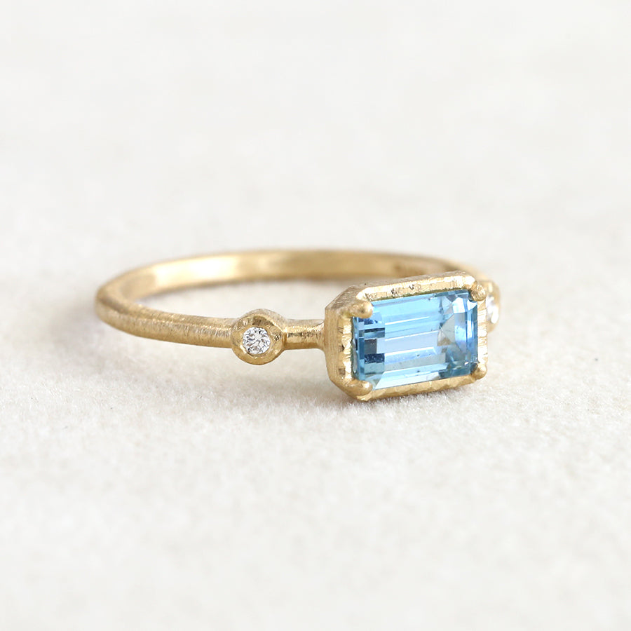 0.67ct Aquamarine Muguet ring