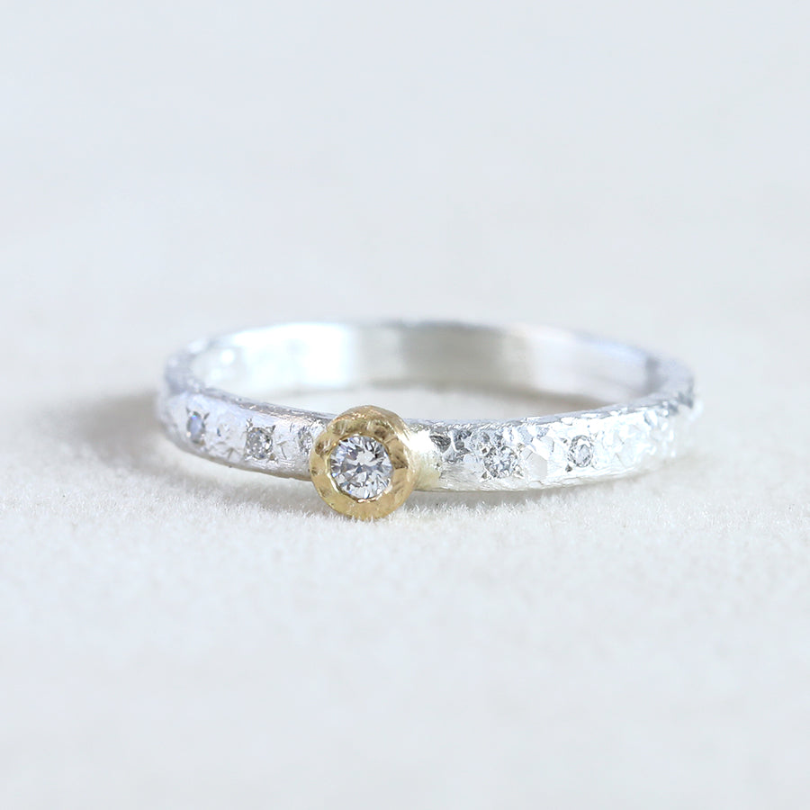 Moonlight ring 0.09ct diamonds