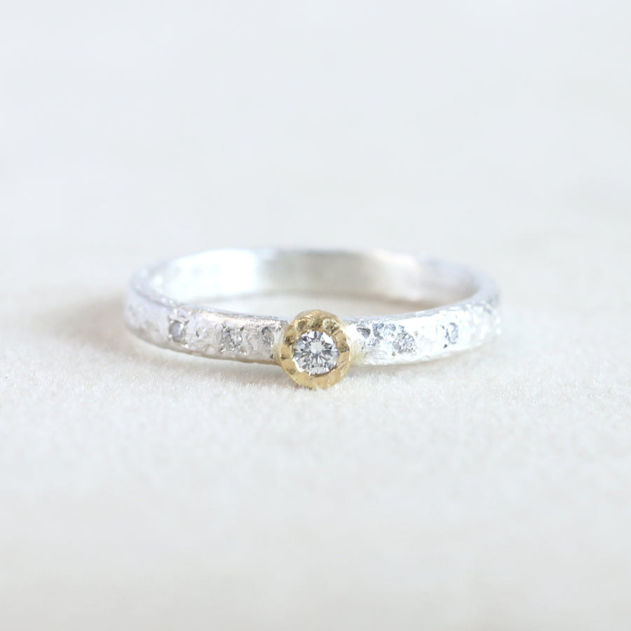 Moonlight ring 0.09ct diamonds