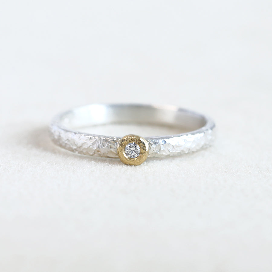 Moonlight ring 0.03ct diamond