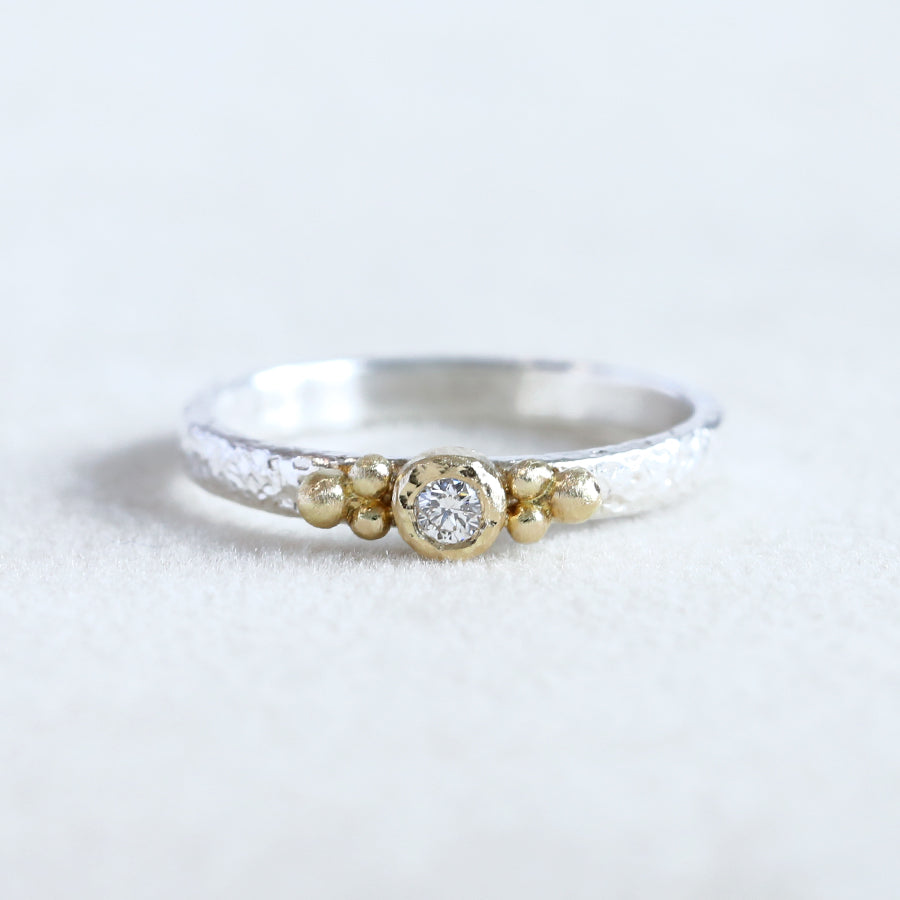 Moonlight ring 0.05ct diamond