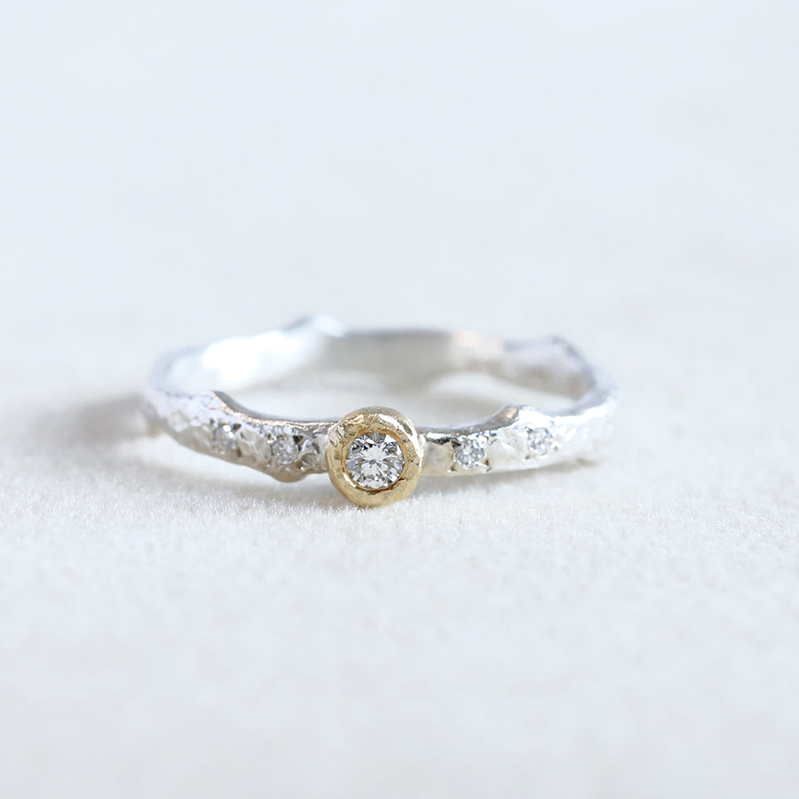 Moonlight Thorn ring 0.09ct diamonds