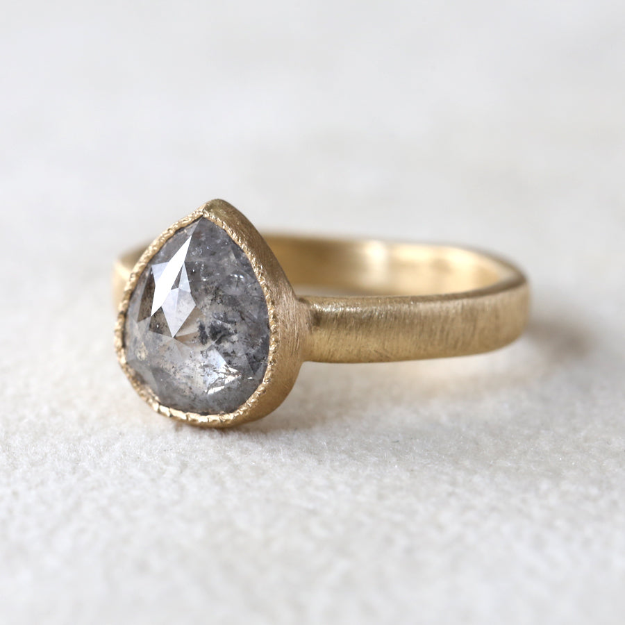 2.19ct grey diamond ring