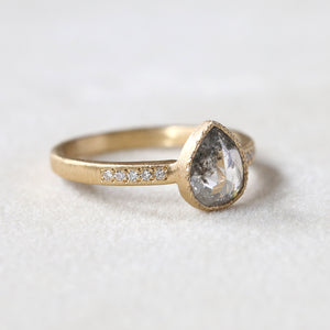0.93ct grey diamond ring