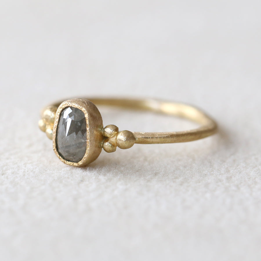 0.80ct Grey diamond ring