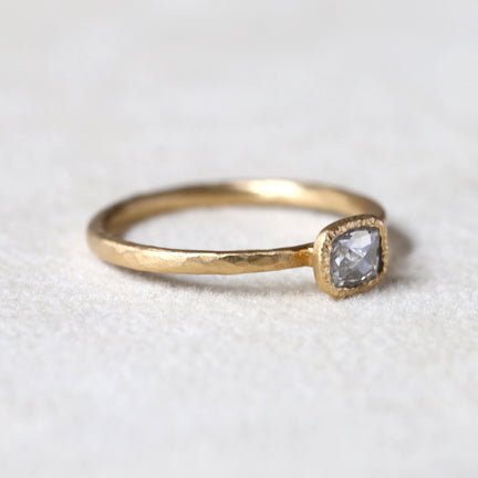 0.26ct grey diamond ring