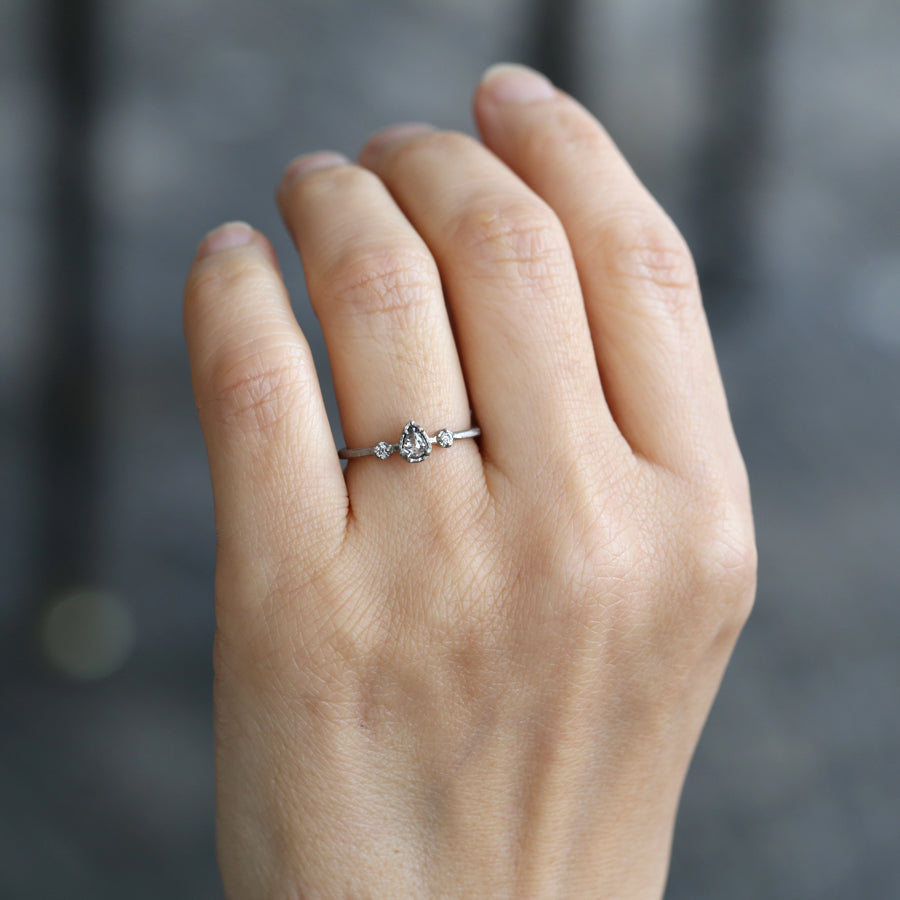0.17ct grey diamond Muguet Ring