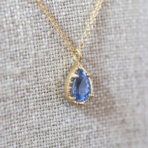 0.99ct Blue sapphire necklace