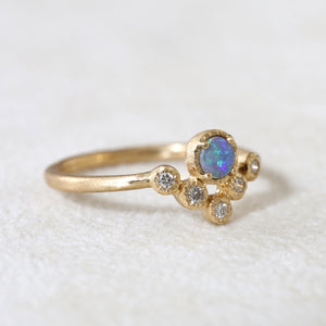 5 bezel V ring with opal