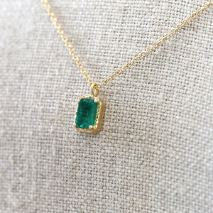 0.60ct Emerald necklace